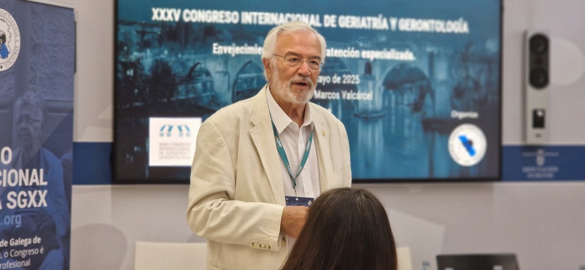 Miguel Muñoz-Cruzado Barba durante su ponencia en el XXXV Congreso de la SGXX
